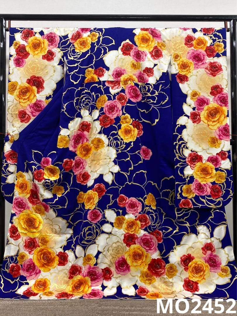 振袖 豪華 刺繍 金彩 紋意匠 大輪 薔薇 身丈171cm パールトーン加工済