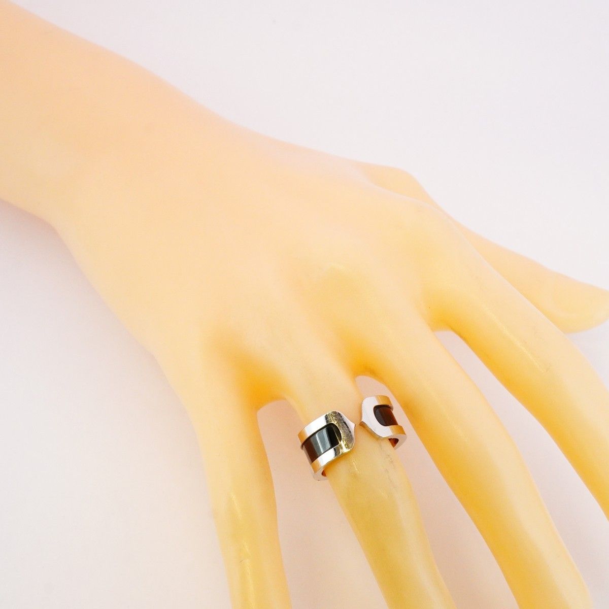 ホワイトゴールド