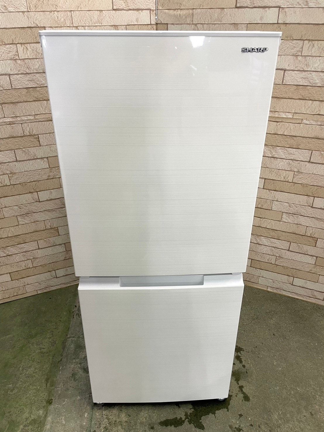 美品】大阪送料無料☆3か月保障付き☆冷蔵庫☆2022年☆シャープ☆2ドア  