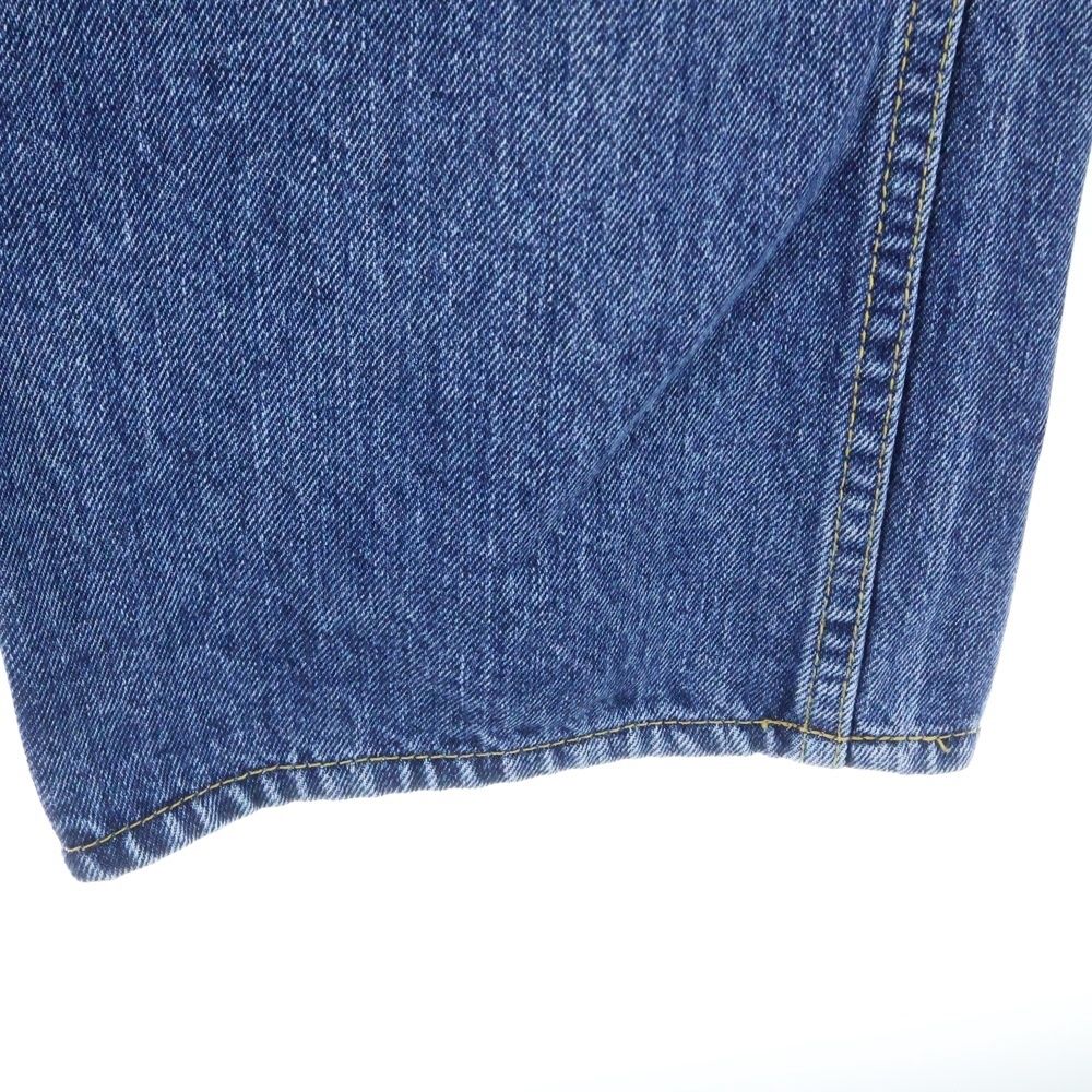 ベルテッド ブーツカットデニムパンツ