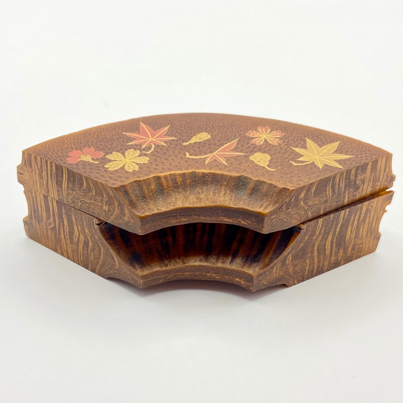 【茶道具】海野宗秦造　竹根香合（共箱） 竹製 漆器 海野宗秦 造 香合 共箱 共布 茶道具（道具 ] - 道具