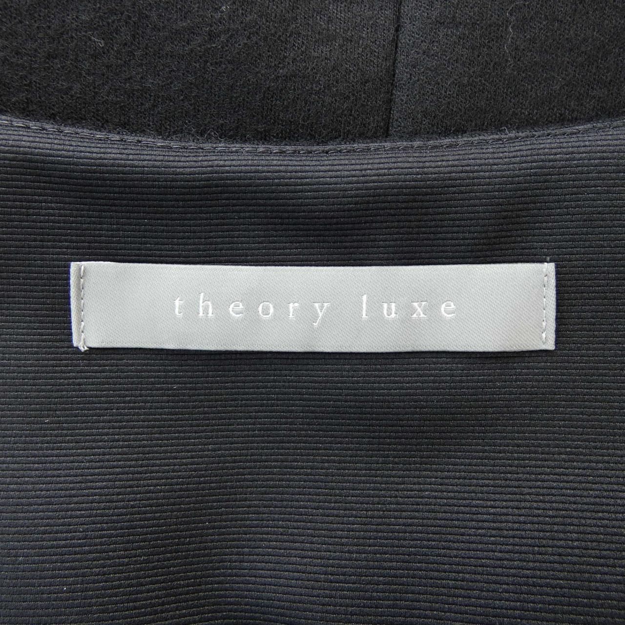 Theory luxe