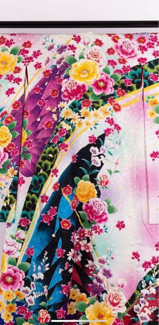 50%OFF! 125,000円→62,500円】花嫁色打掛け 白色 牡丹/杜若、椿模様 