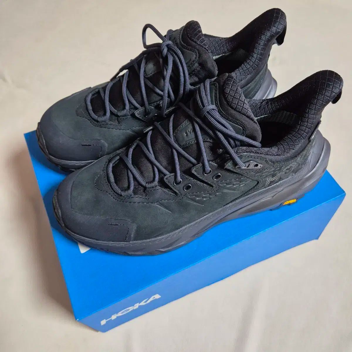 HOKA ONE ONE ホカオネオネ カハ２ ゴアテックス 255サイズ