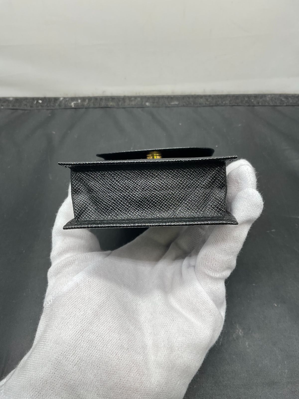 イヴサンローラン