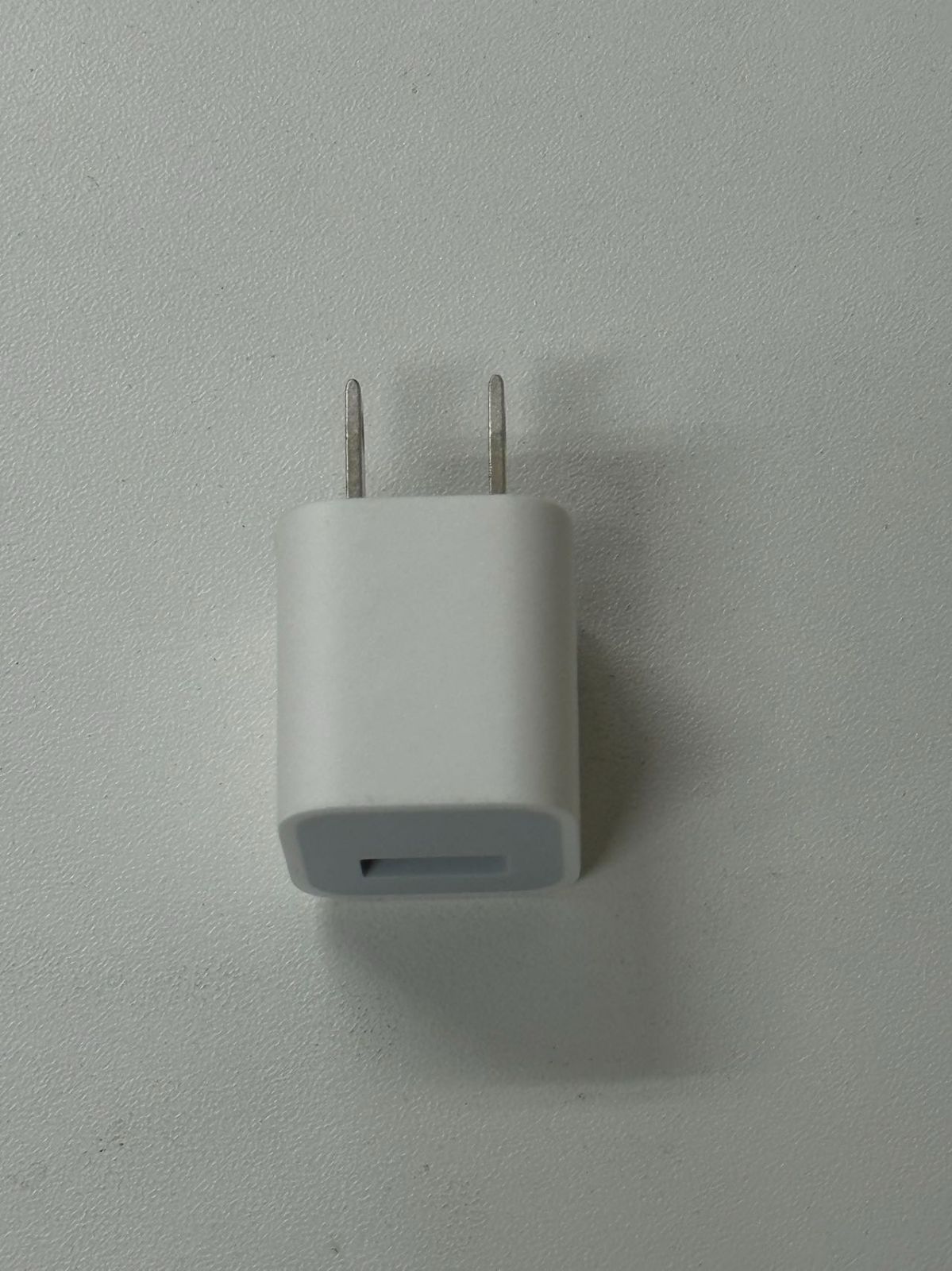 アップル純正 新品未使用 APPLE USB電源アダプタ MD810LL/A