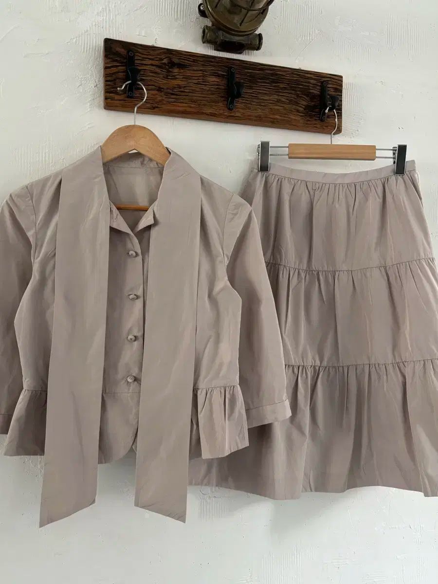 Courreges クレージュ アイボリー パープル バルーン スカート セットアップ