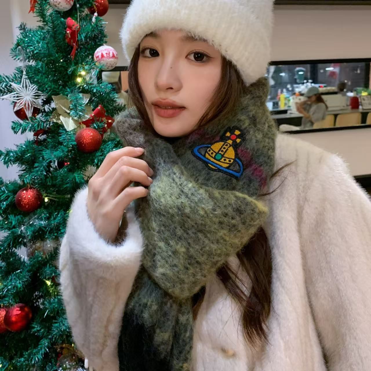 vivienne Westwoodすみいろのマフラー vivienne Westwoodすみいろのマフラー