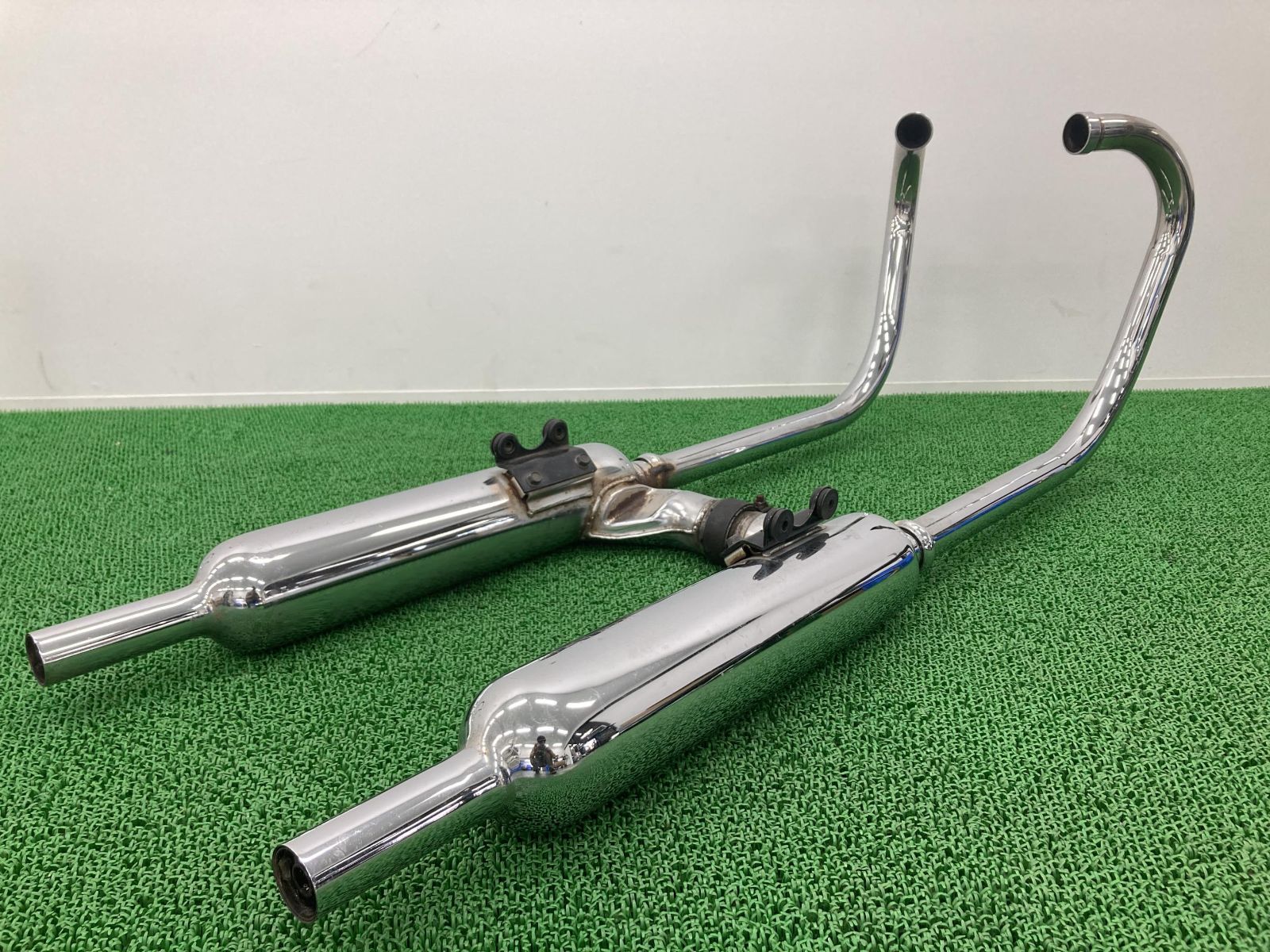 W400 マフラー K504 カワサキ 純正 中古 バイク 部品 EJ400A ダブヨン ステー 機能的問題なし 品薄 車検 Genuine