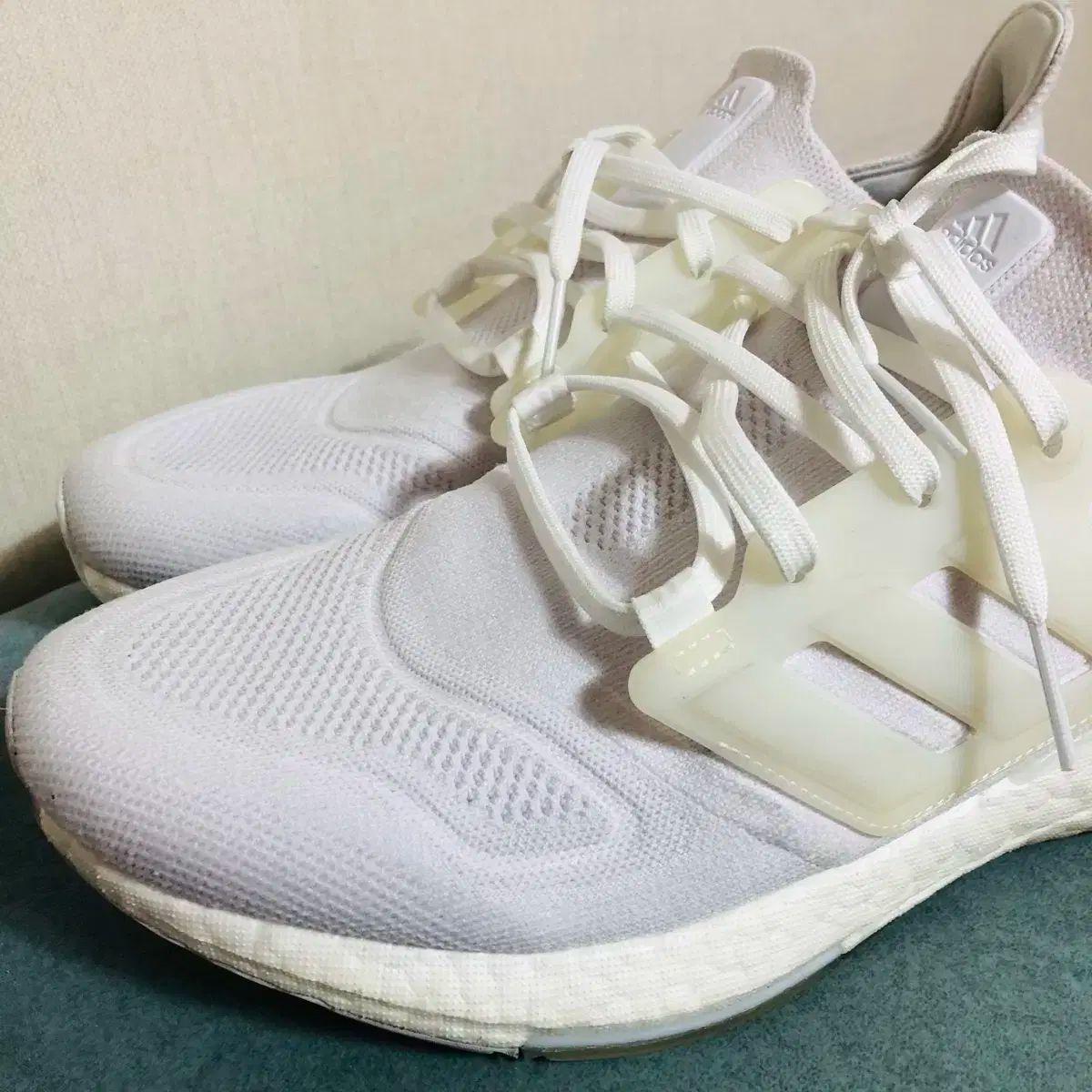 300 adidas