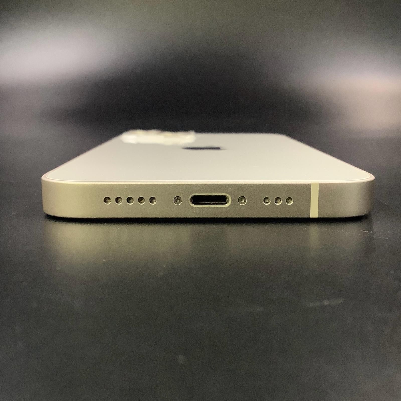 iPhone13 128GB スターライト バッテリー残量82%