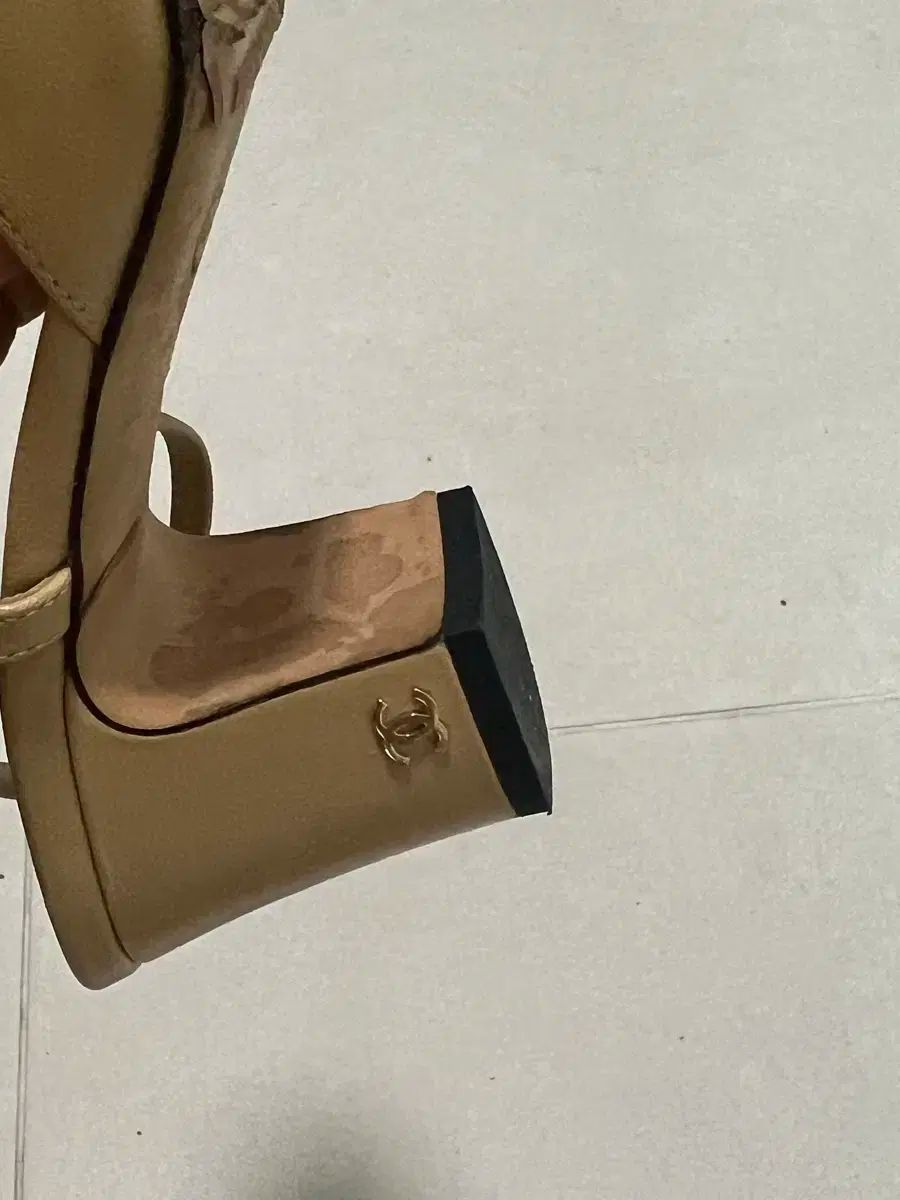 シャネルスリングバックシューズ