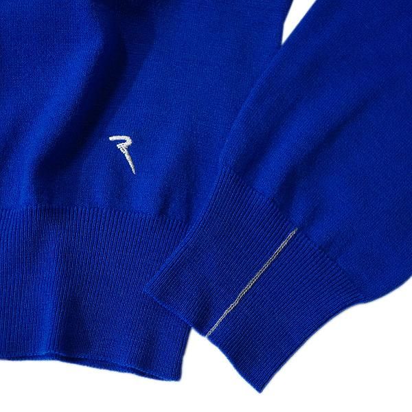 ニットセーター