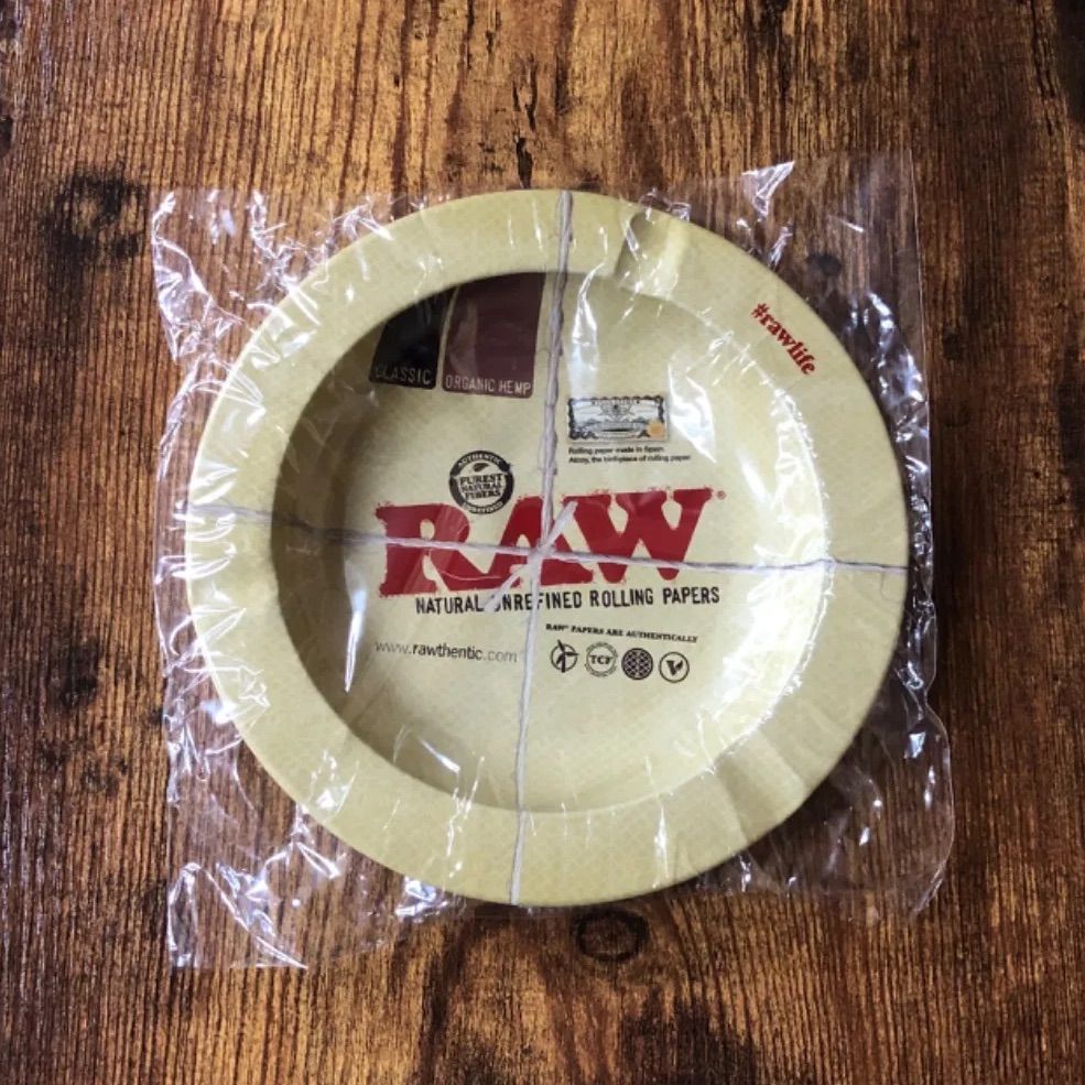 RAW】メタル・アシュトレー マグネット付 灰皿 手巻きたばこ - メルカリ