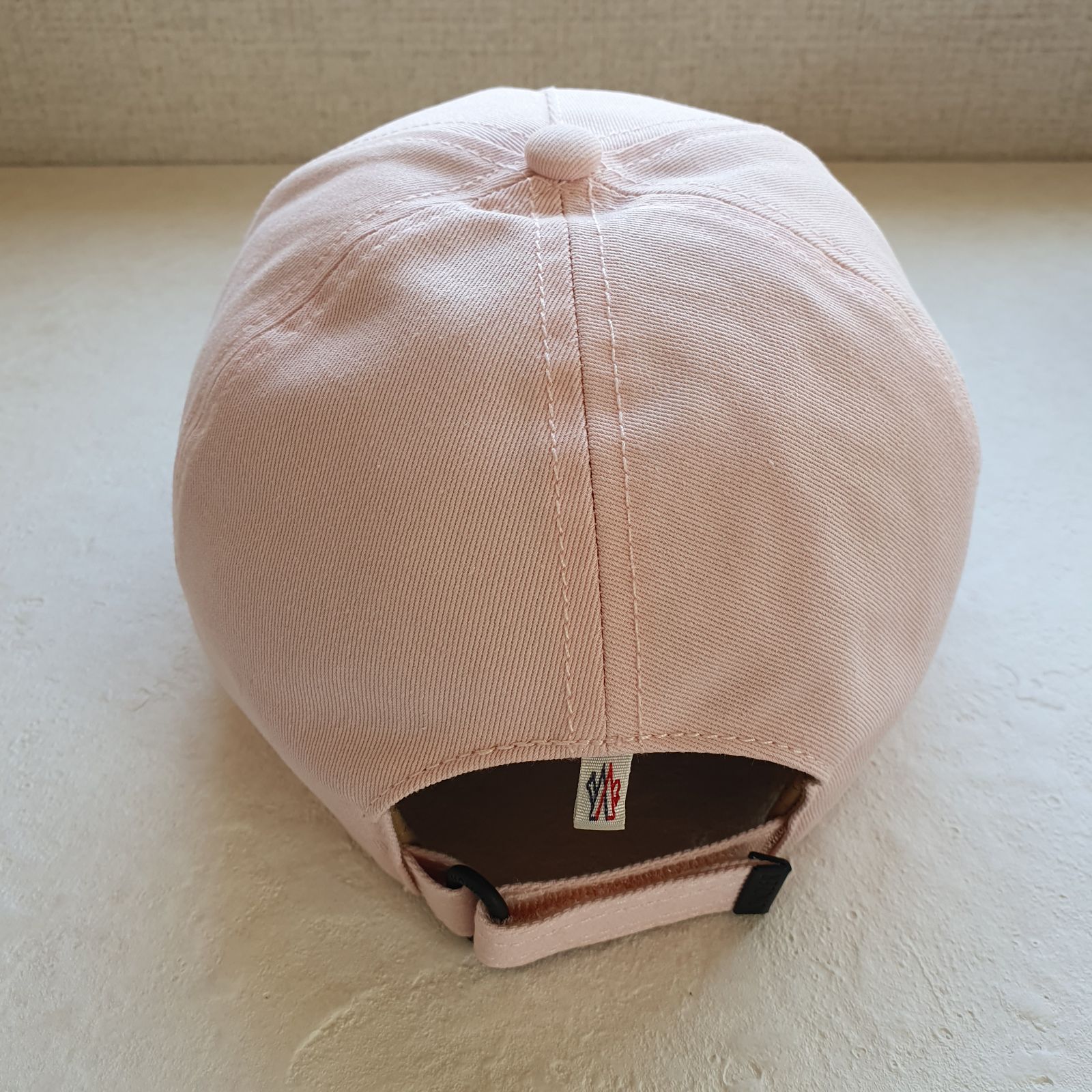 MONCLER ピンク ベースボールキャップ 新品・未使用】Moncler Grenoble ロゴ パッチベースボール