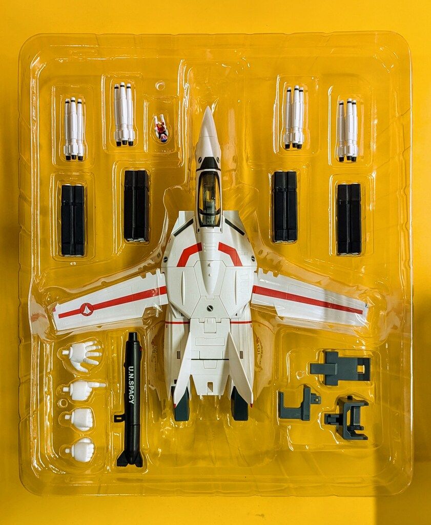 ショップ やまと 1/60完全変形 VF-1J 一条 輝機 / オプションパーツ付