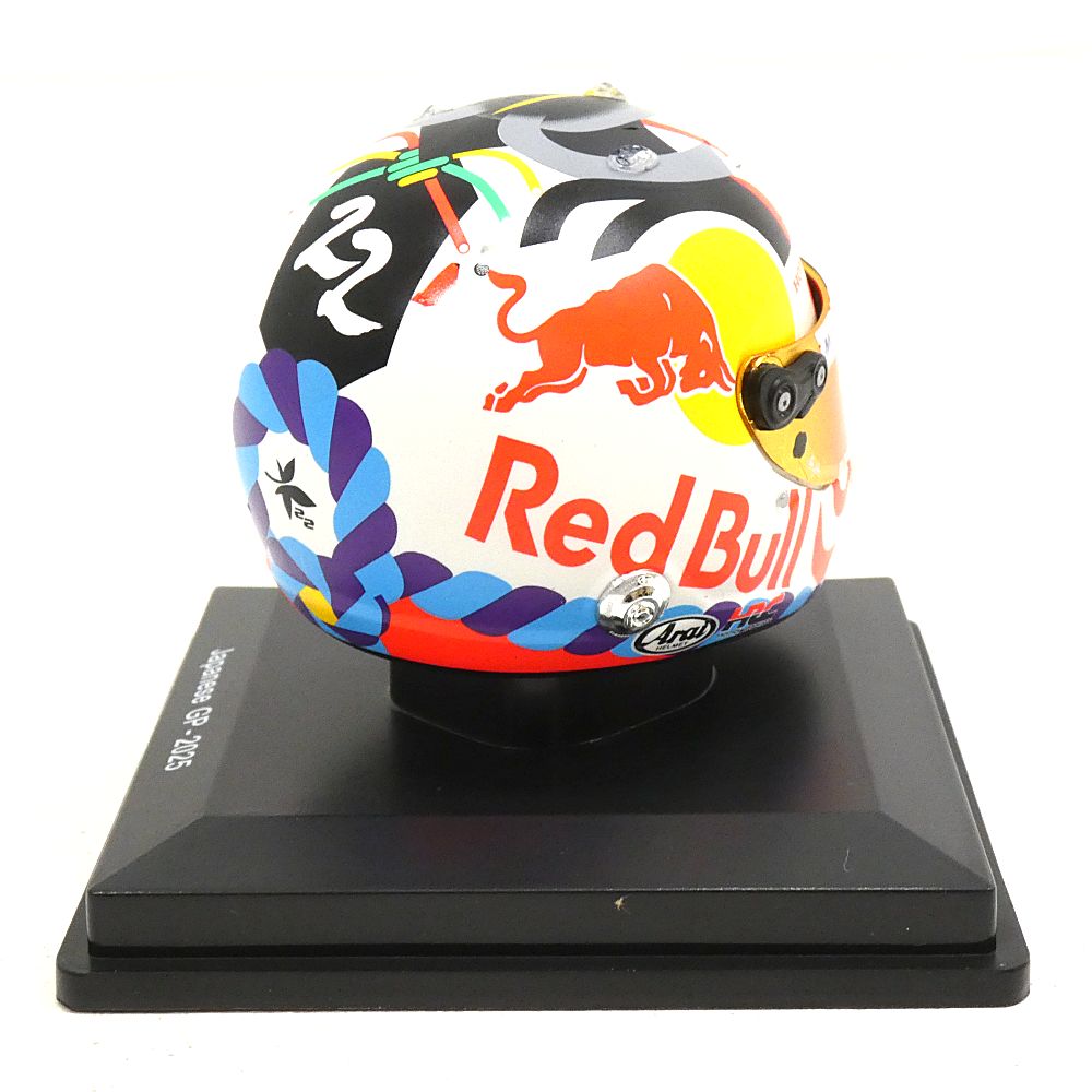 品質も最も優れた！ 小牧店 SPARK Red Bull Racing 2025 No.22 Yuki Tsunoda スパーク レッドブル レーシング 角田裕毅 ヘルメット 1 5スケール 5HF204 I727-3484