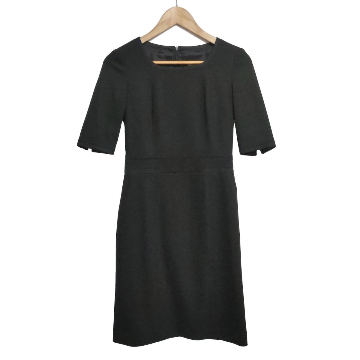 PaulStuart ポールスチュアート ワンピース サイズ4 S レディース - 黒 クルーネック 半袖 ひざ丈