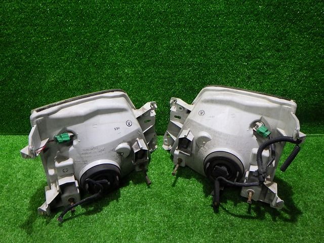 キャラバン ヘッドライト 左右 ハロゲン E25 前期 100-24774 純正品