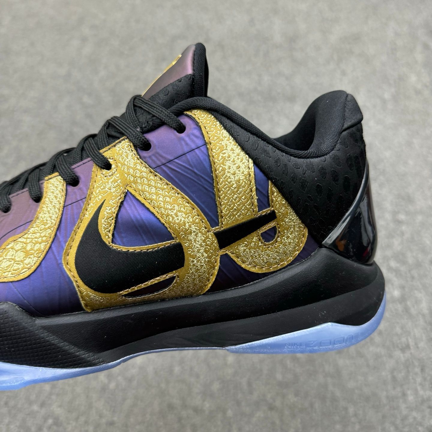 【新品】ナイキ コービー5 プロトロ \"イヤーオブザマンバ/エッグプラント\" 1/9・1/10発売｜Nike Kobe 5 Protro 