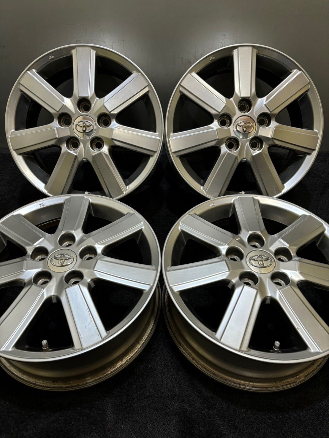 ヴォクシー　１６インチ純正アルミホイール２本セットＢ 楽天市場】ヴォクシー アルミホイール 純正（タイヤ・ホイール｜車用品