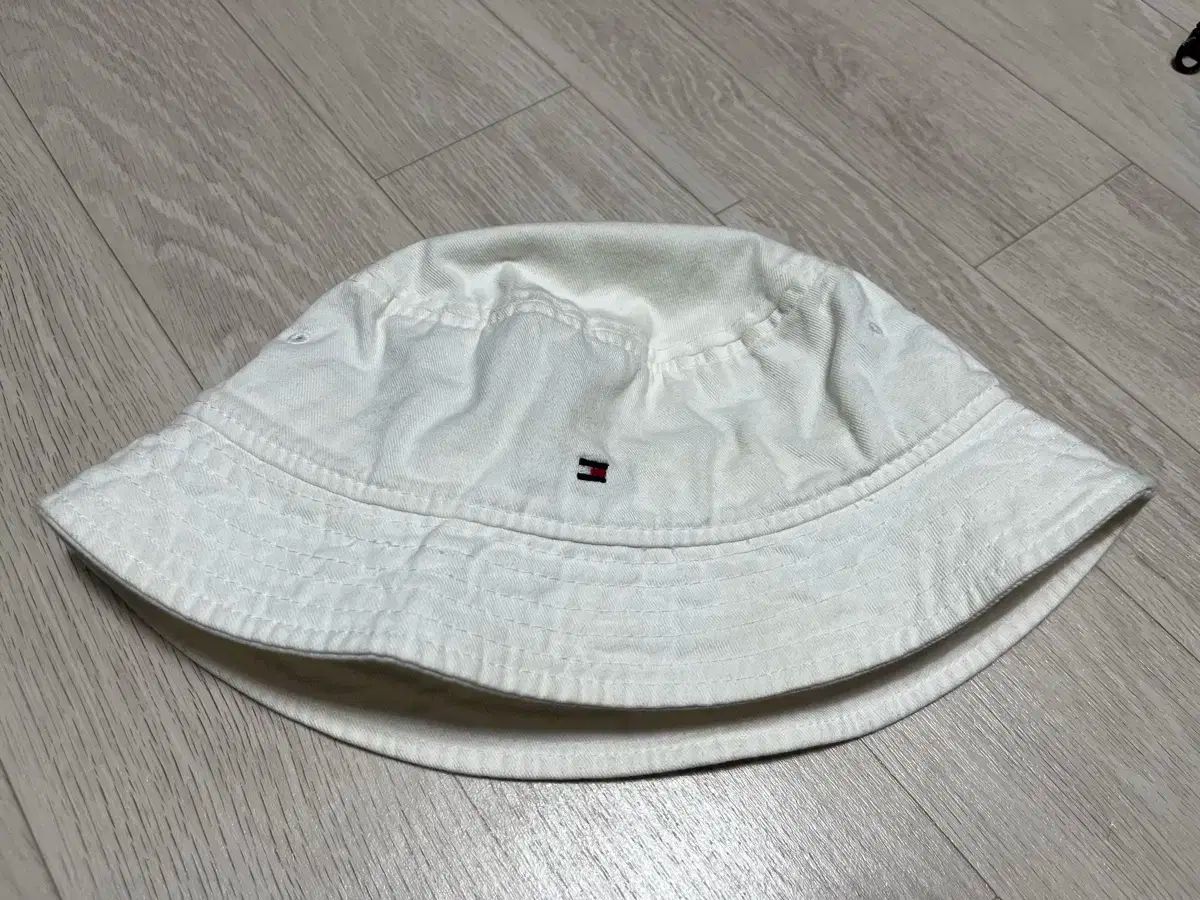 【雷市場（ポンジャン）商品韓国直送】 Tommy Hilfiger(トミー ヒルフィガー) バケットハット