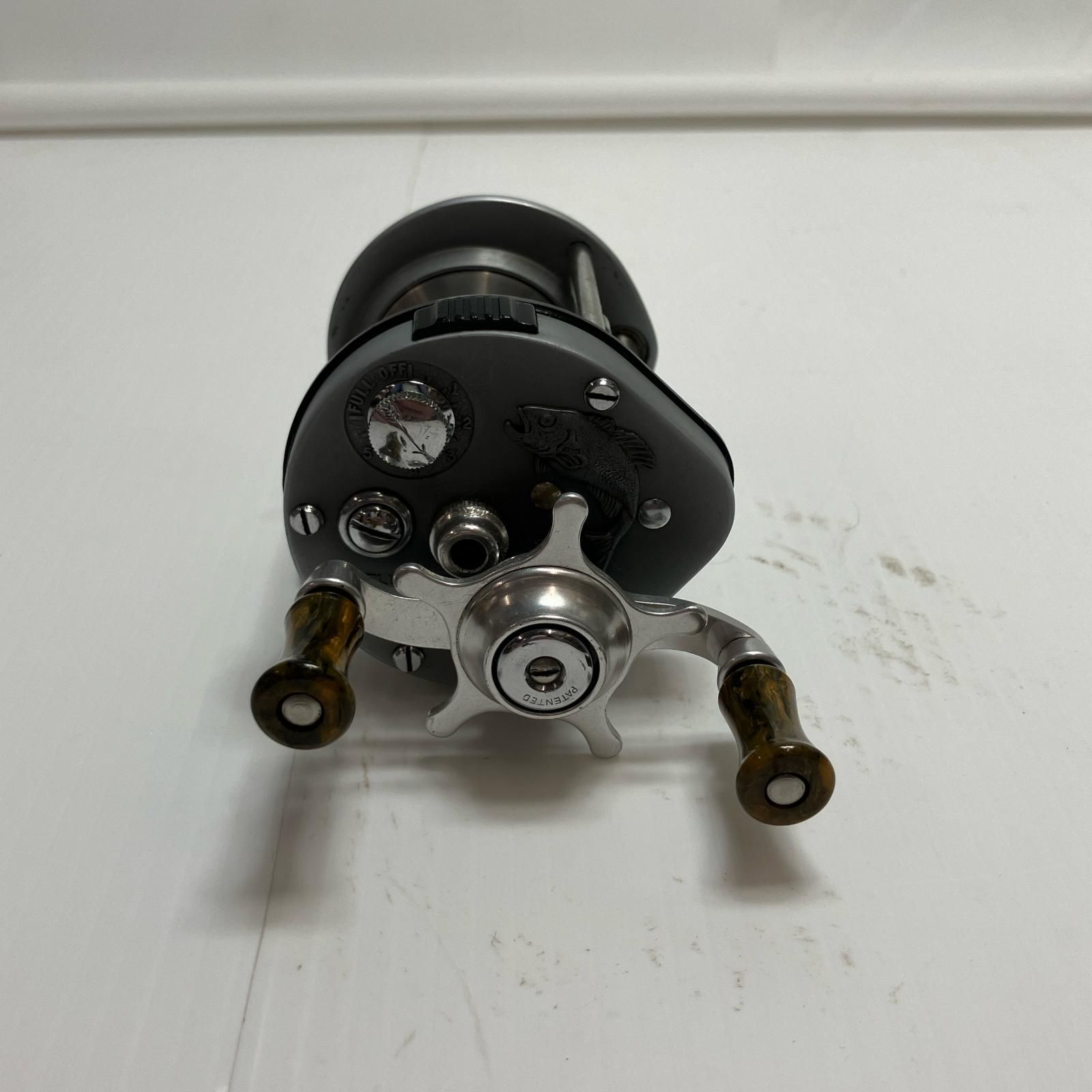 フルーガー　シュープリーム　ジャンピングバス フルーガー リール ベイトリール シュープリーム ジャンピング