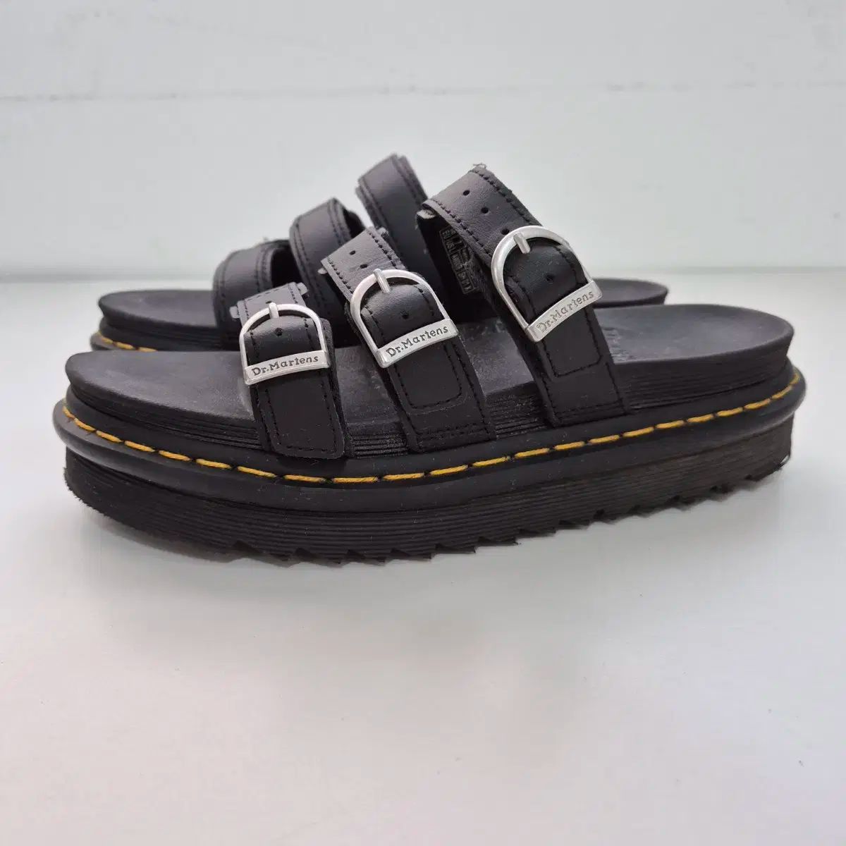 【Dr.Martens】ブレアスライド Amazon | Dr. Martens レディース ブレア スライド フラワー