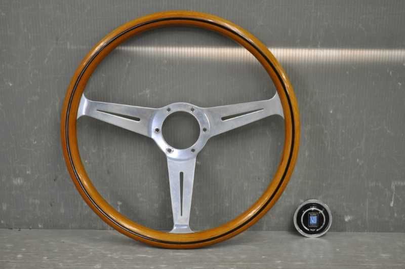ステアリングホイール ハンドル ホーンボタン付 クラシック 36.5Φ JA11 ジムニー ランドベンチャー 5MT 後期 s019764C
