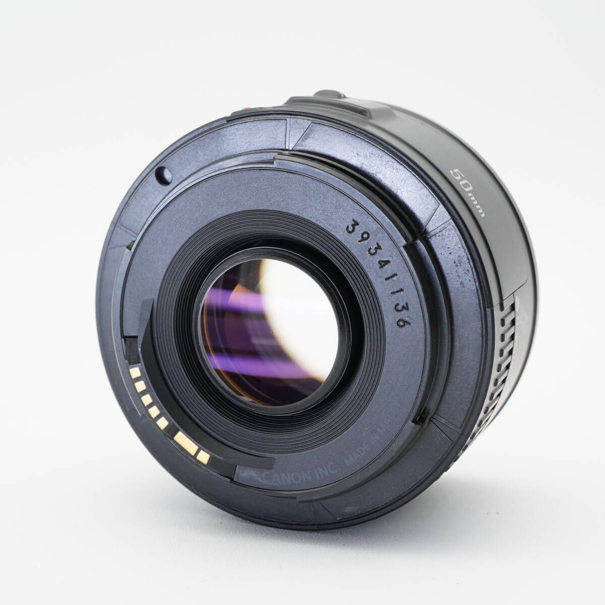 美品 送料無料 即購入OK Canon キヤノン EF 50mm F1.8 II 単焦点