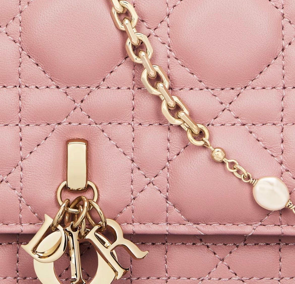 国内在庫なし★Dior My Dior ミニバッグ ピンク My Dior Mini Bag Pale Pink Patent Cannage Calfskin | DIOR