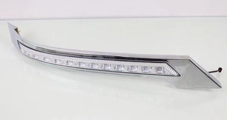 デイライト＆シーケンシャルウインカー機能