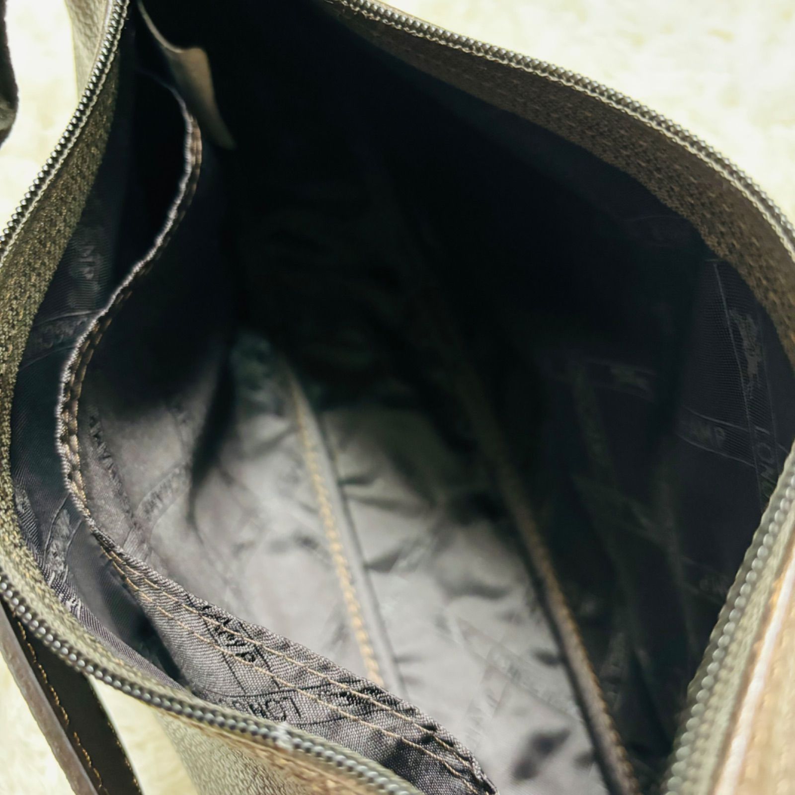 LONGCHAMP ロンシャン ロゴ ワンショルダーバッグ 牛革 レザー シボ革 