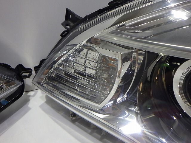 ソリオ ヘッドライト左右 HID MA15S LE10G6223 デリカD2 コーティング 比較的 250910064