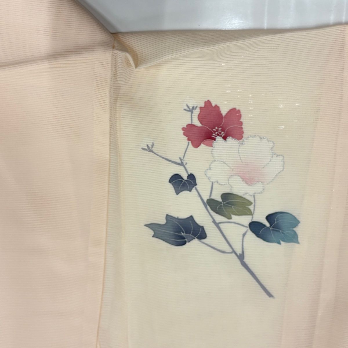 付下げ 身丈157cm 裄丈61.5cm S 薄物 絽 枝花 流水 刺繍 銀彩 薄ピンク  