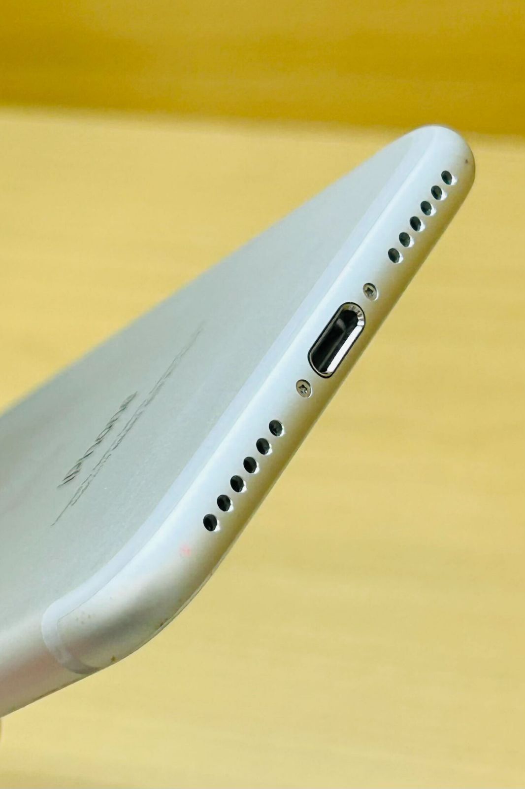 Apple iPhone7 128GB シルバー SIMロック解除済み iPhone 7 シルバー