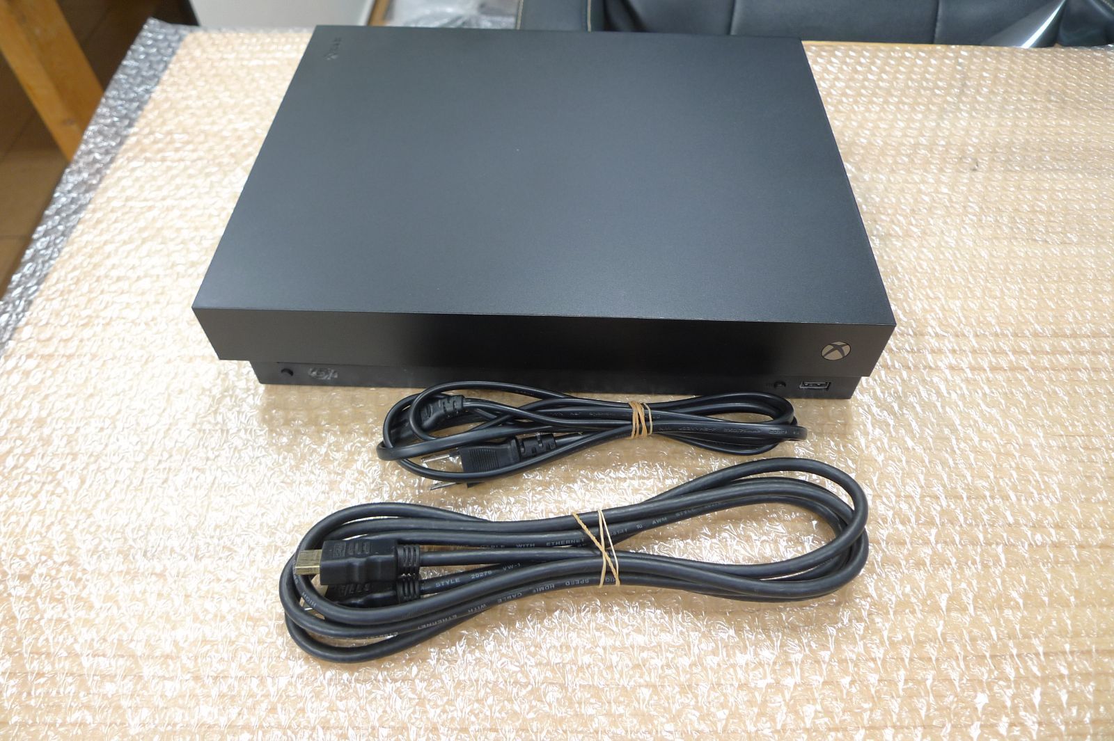 XboxOne X 1TB本体 Microsoft マイクロソフト Xbox One X Model 1787 XBOXONE 管理PM0930