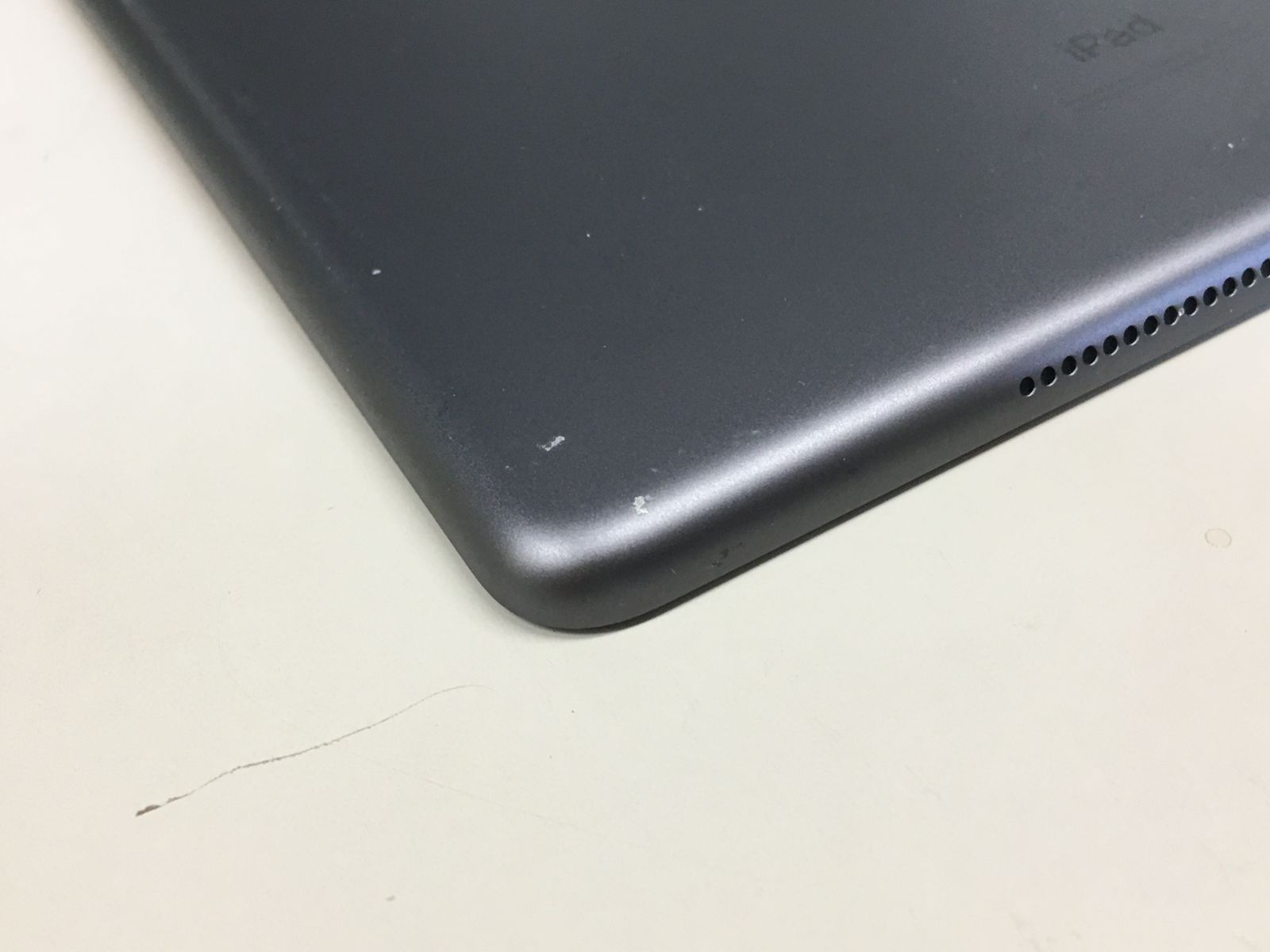 送料無料  apple iPad (第７世代) Wi-Fi  128GB スペースグレイ