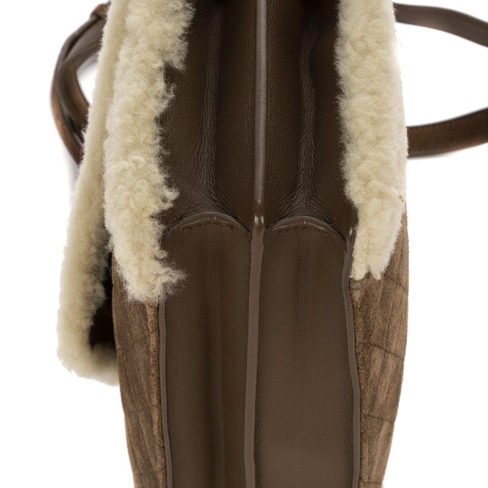 YVES SAINT LAURENT イヴサンローラン 版 シアリング フラップ ポシェットベージュ ブラウンマトラッセスエードレザー 羊毛皮A DECORATOM_COM_BR