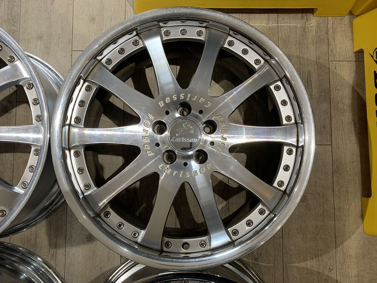 2308059】Carlsson カールソン 2/10 Ultra Light 20インチ 8.5J +40