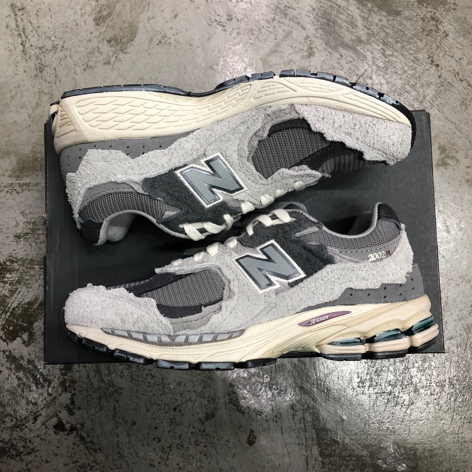 New Balance 2002R Protection Pack Rain Cloud M2002RDA 