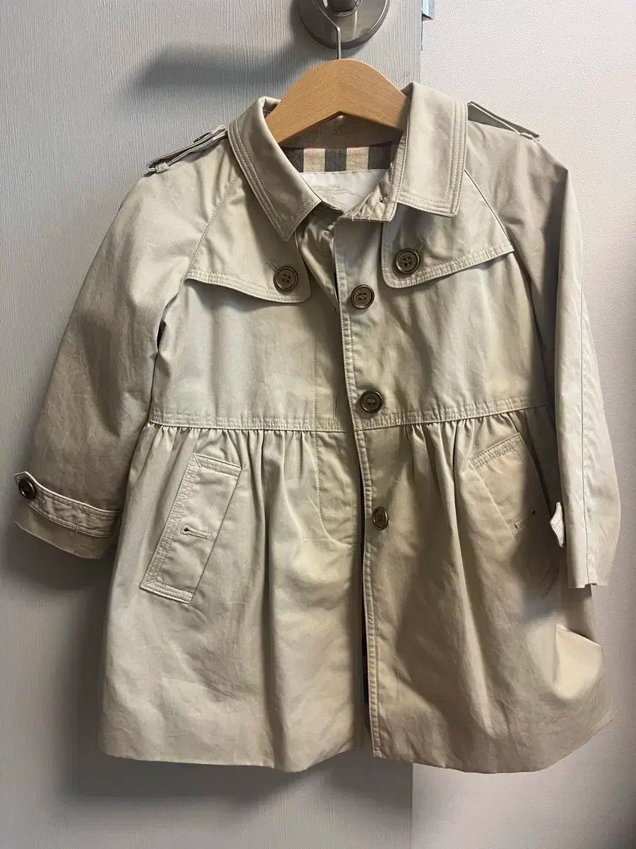 Burberry Kids バーバリーキッズ トレンチ 2y