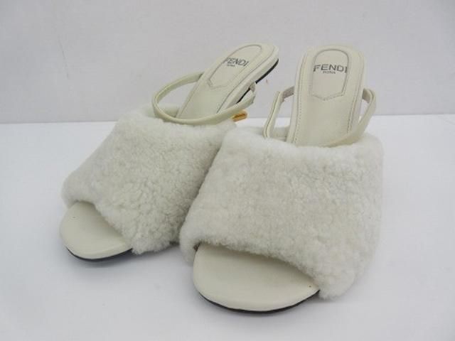 フェンディ FENDI ファーサンダル ホワイト 37 レディース