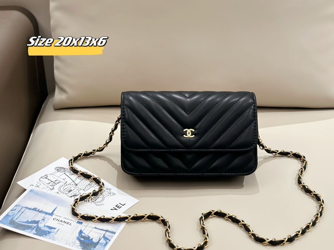 値下げ❗トラベルバッグ❗上品な茶色でかなり入ります＼(^o^)／　＼(^o^)／ 今日特価】豊富なデザインが選べます！ - メルカリ