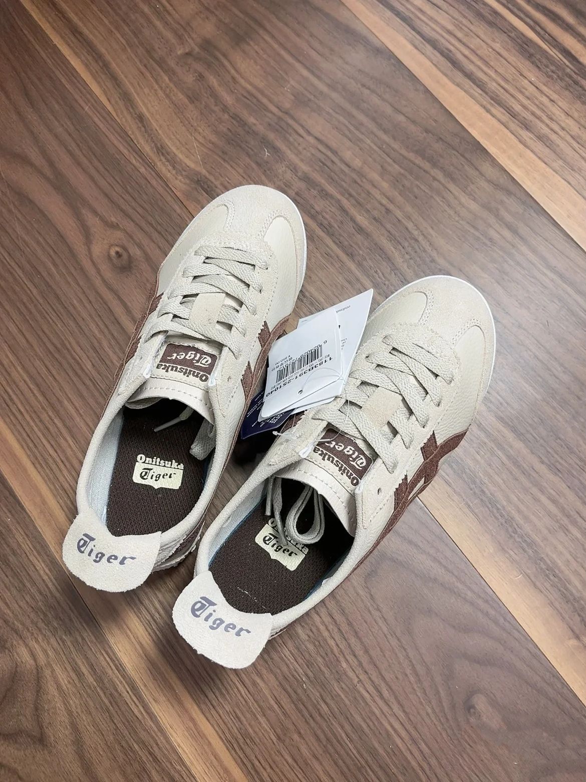 Onitsuka Tiger スニーカー ブラック/ホワイト 23.5cm 中古