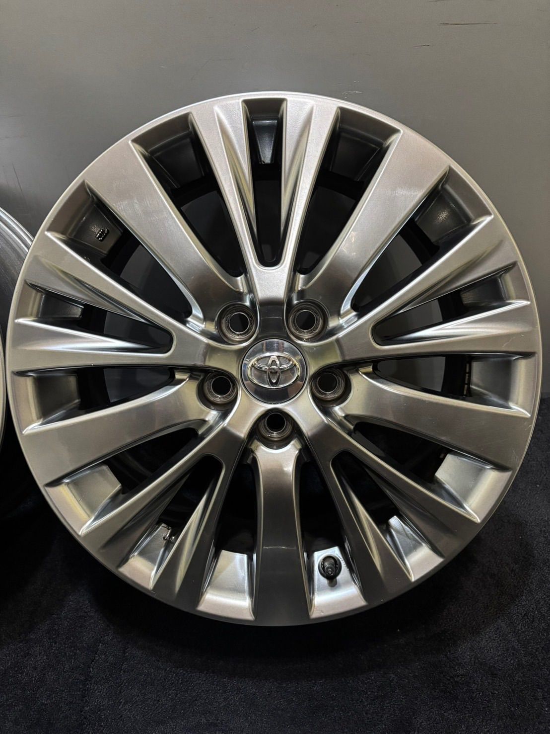 ギフトに最適。 トヨタ 20系 アルファード ヴェルファイア 後期 純正 ハイグロス 18インチ 7.5J 45 114.3 5H アルミホイール 4本 1-K404 【クリアランスセール】