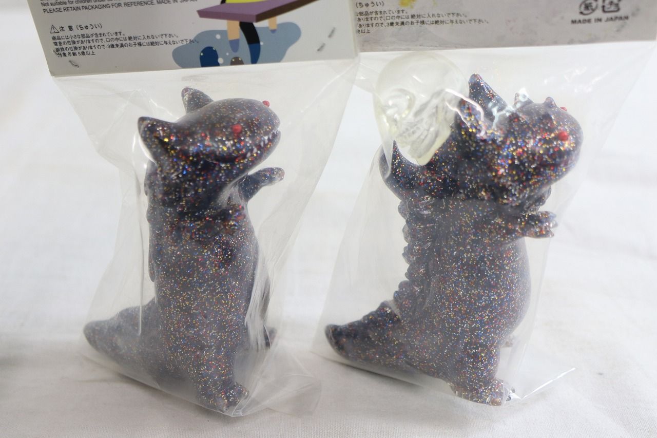 ナカザワショーコ さん作 山椒魚怪獣 バイロン&ランジロン カルトでアートなソフビ“山椒魚怪獣バイロン”と“ランジロン