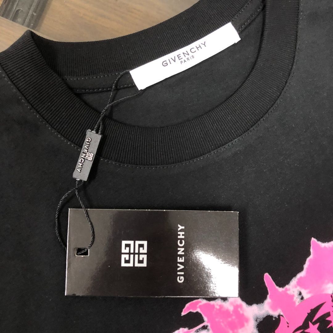 今日特価】Givenchy 25SS サマー T シャツ - メルカリ