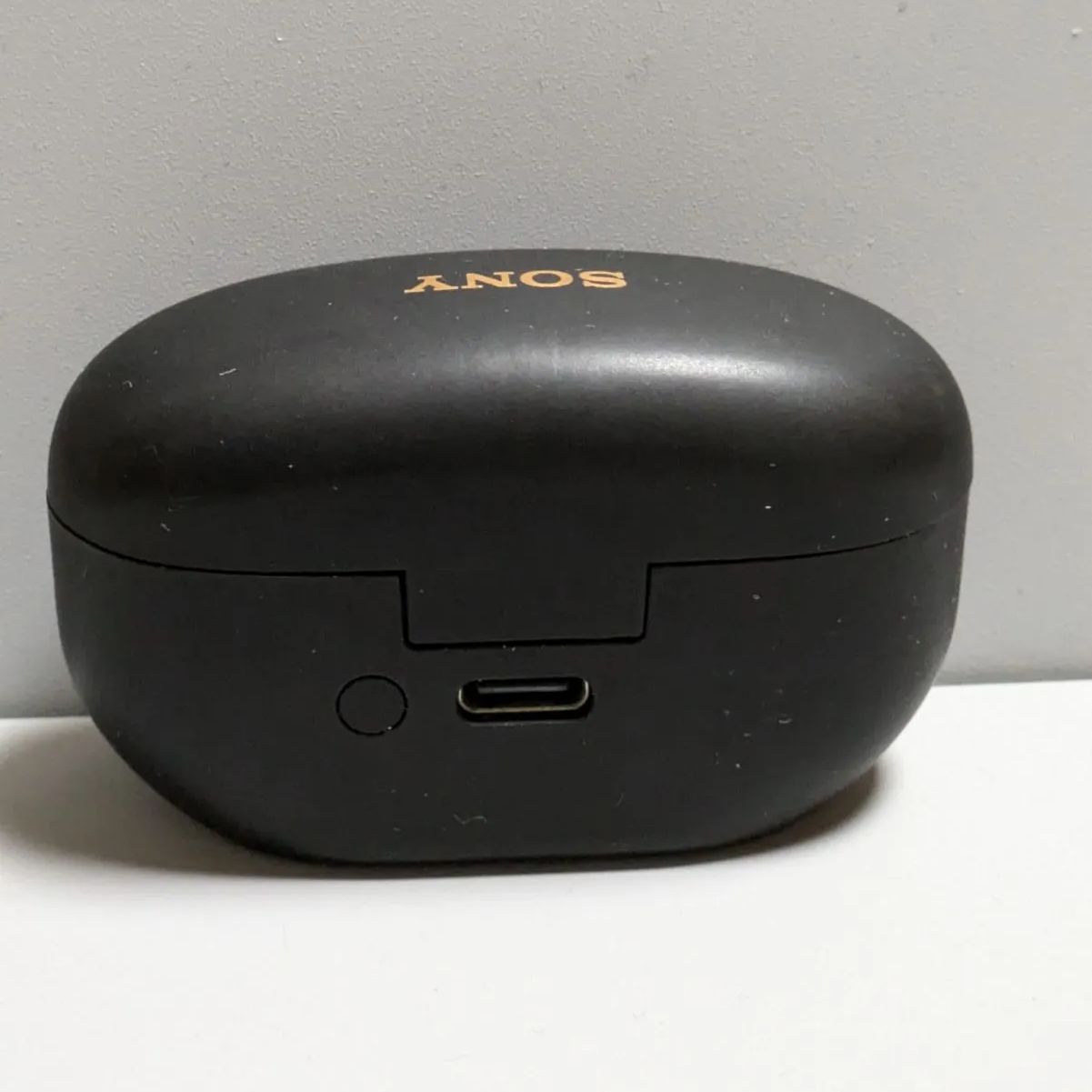 充電ケースのみ 黒