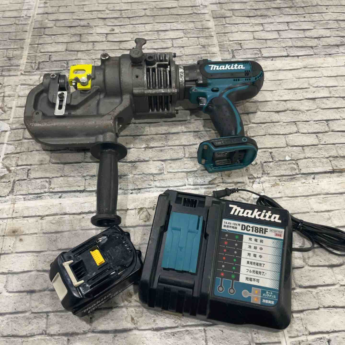 中古 makita マキタ 充電式パンチャ PP200DRG 009▽未使用品▽マキタ makita 充電式パンチャー 油圧式 PP200DRG 18V6